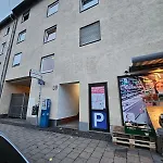 1-zimmer In Zentraler Lage شقة