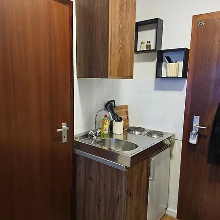 1-zimmer In Zentraler Lage Апартаменты Кассель